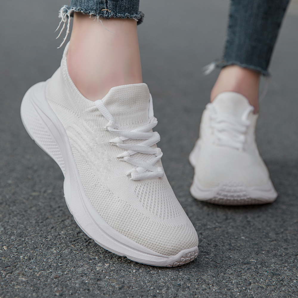 女性のスニーカーカジュアルシューズフラットエアメッシュ通気性 - Women Shoes Tennis のレビューと価格
